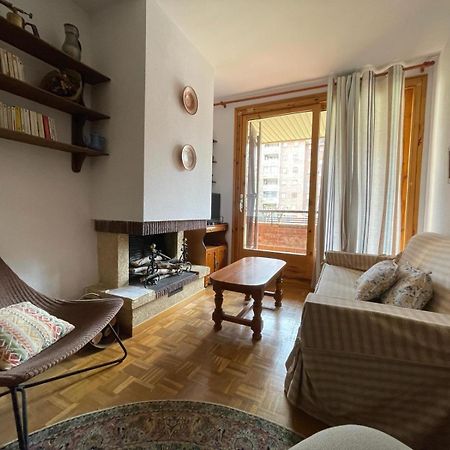 Apartamento Capelot Jaca Exterior photo
