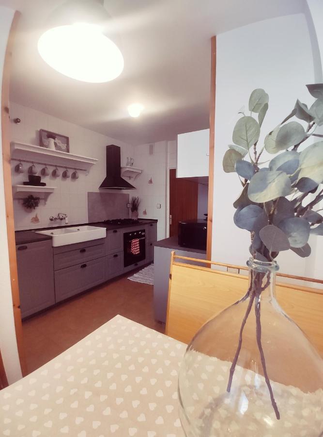 Apartamento Capelot Jaca Exterior photo